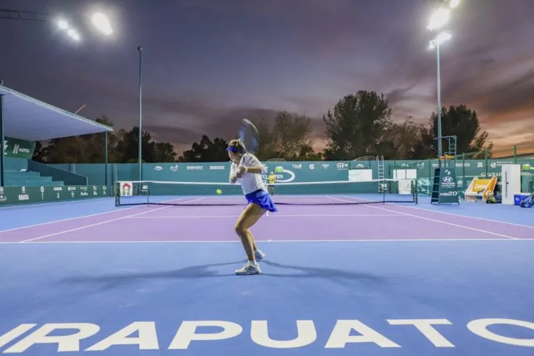 La pelota corre al ponerse en marcha el Guanajuato Open.