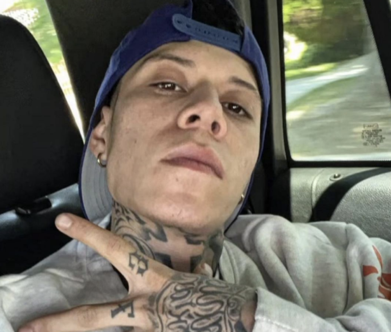 Santa Fe Klan mezcla reguetón, regional, cumbia y bachata en su nuevo álbum "Todo".