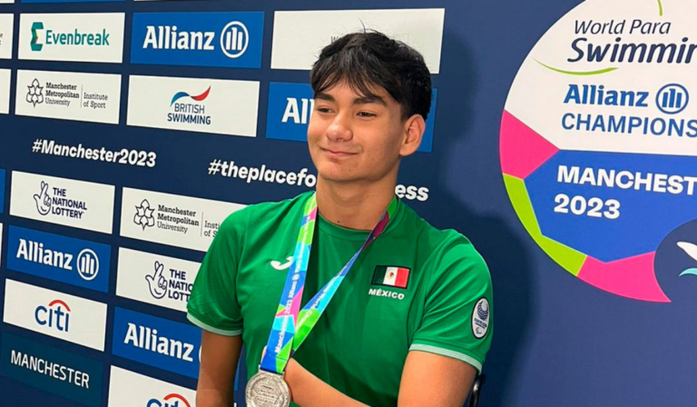 3 medallas de Ángel de Jesús Camacho