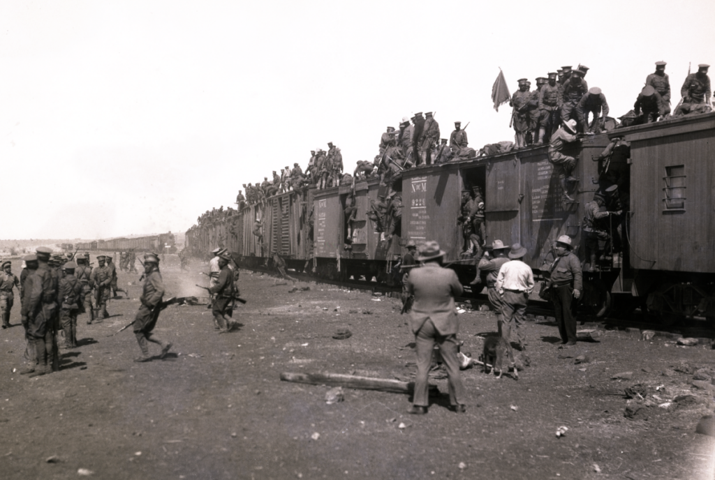 El ferrocarril fue importante durante la Revolución Mexicana, sobre todo en Guanajuato.