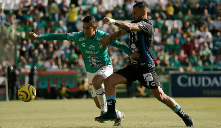 Afición del León critica a Jorge Bava tras derrota ante Querétaro