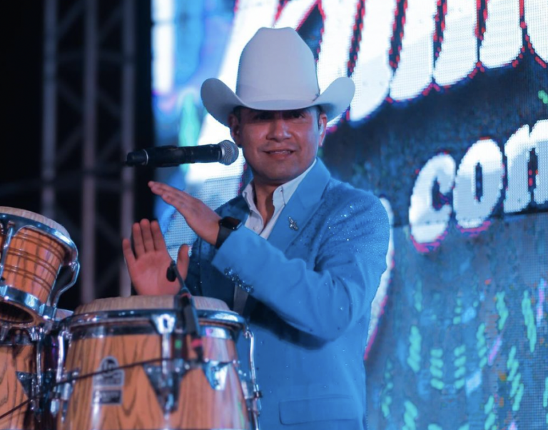 La Kumbre con K fue una de las agrupaciones que participó en el Huapabandeando Fest.