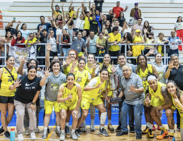 Mieleras de Guanajuato, campeonas de la temporada 2024 de la LMBPF.