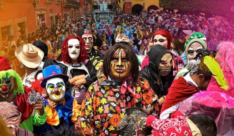 Vamos al Desfile de los Locos en San Miguel de Allende este domingo