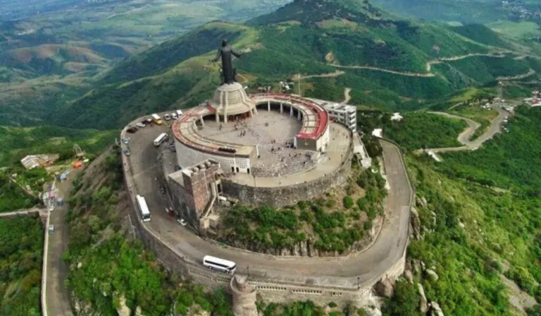 Vamos al primer Trail Cristo Rey en el Cerro del Cubilete