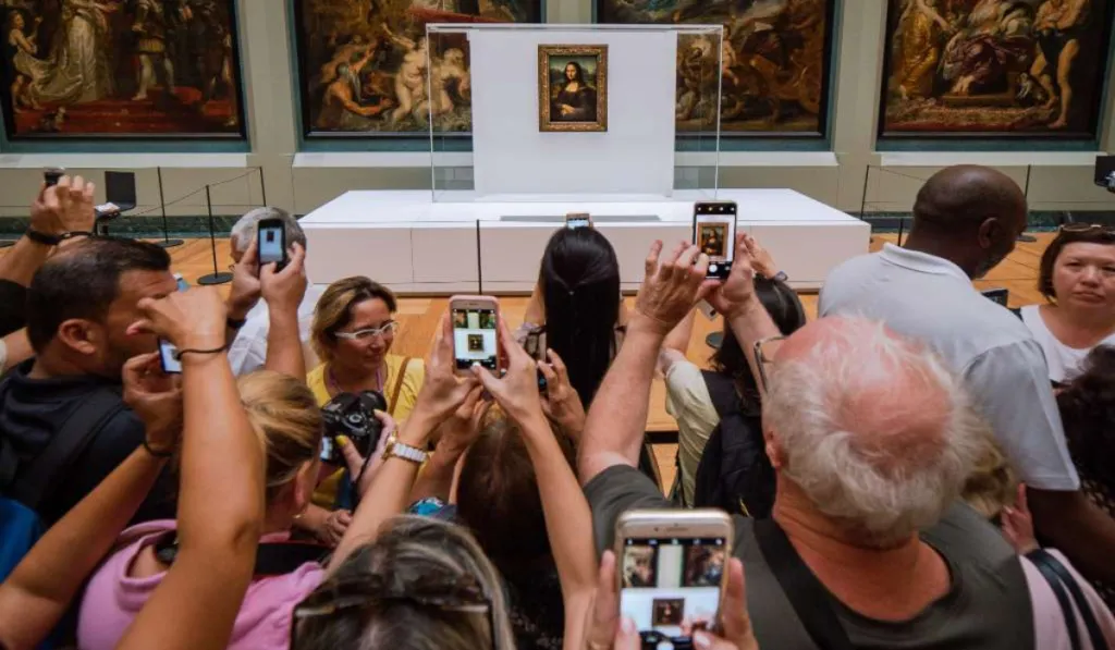 El Louvre en París, trasladará la Mona Lisa a un nuevo espacio