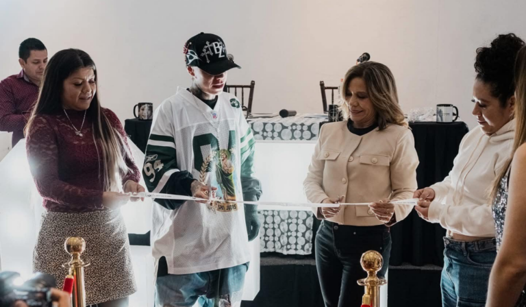 Santa Fe Klan lanza 'El Ángel que te cuida', una fundación para apoyar a los más necesitados en Guanajuato