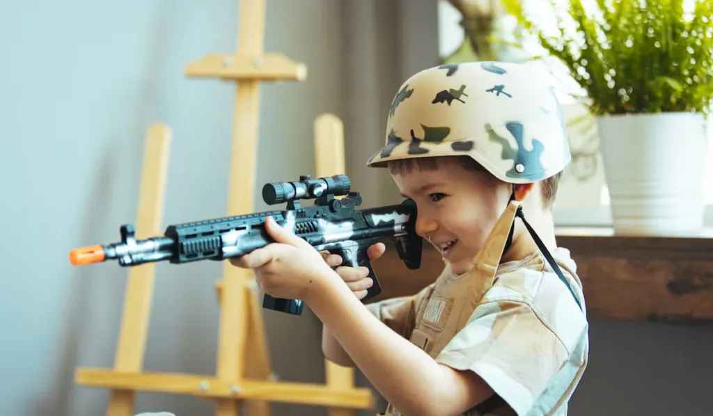 Guanajuato se llena de juguetes bélicos en Día de Reyes