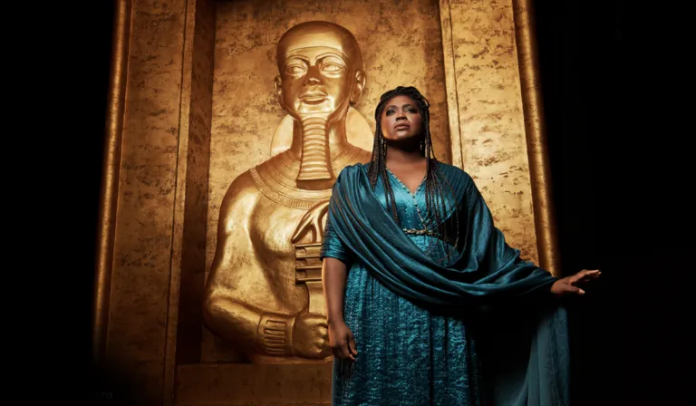 La majestuosidad de Aída llega a León: El Metropolitan Opera en vivo desde Nueva York
