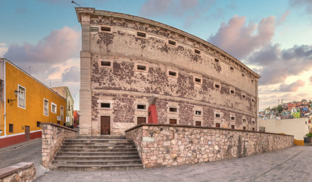 La explanada de la Alhóndiga de Granaditas podría ser rehabilitada este año