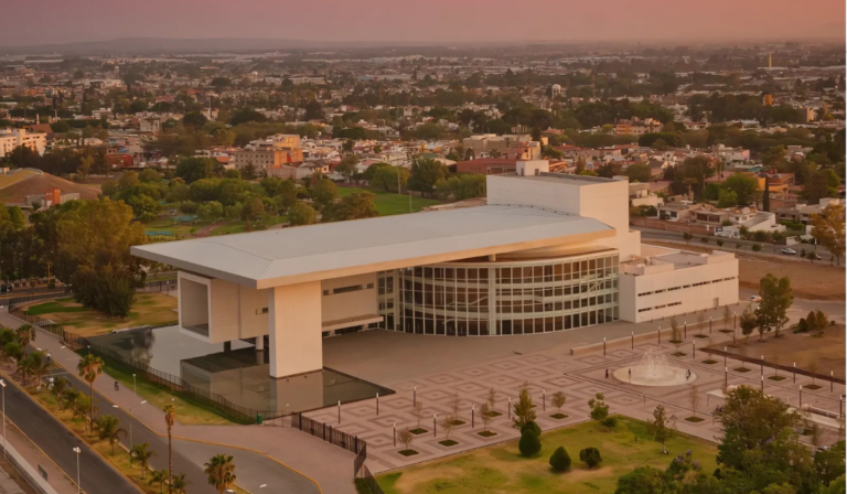 El Teatro del Bicentenario: la historia detrás de una de las joyas arquitectónica de León