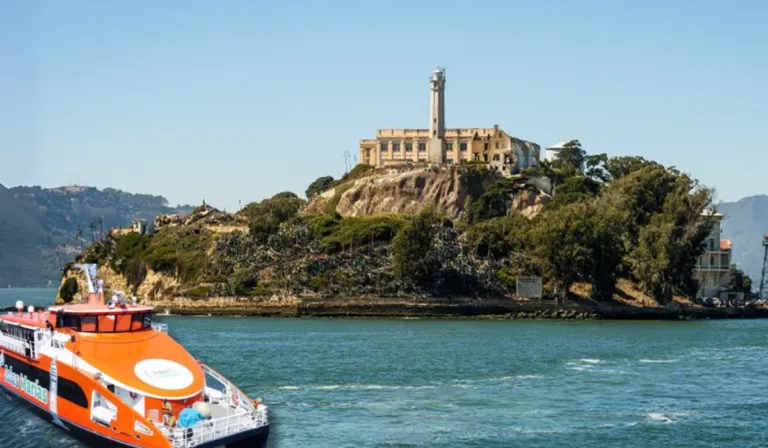 Era una prisión, ahora es un paraíso: Esto cuesta viajar a las Islas Marías