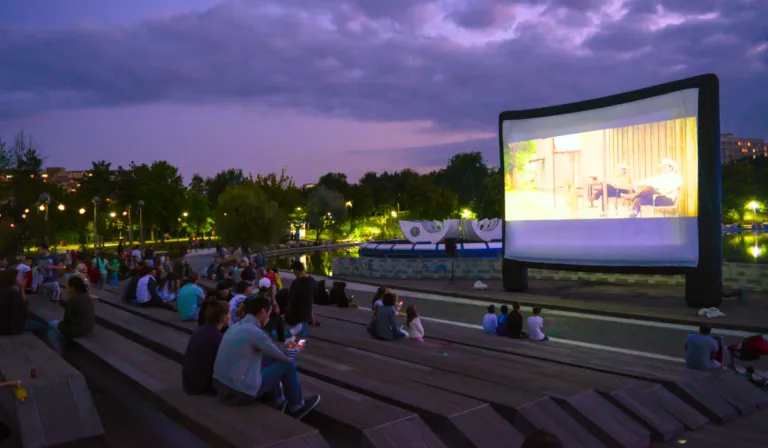 Cine bajo las estrellas: películas gratis en Guadalajara y otras actividades para este fin de semana