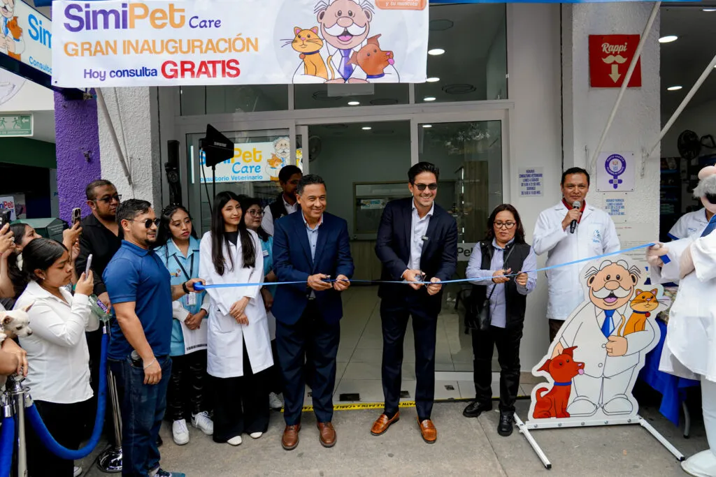 Víctor González Herrera fortalece SimiPet Care con más clínicas