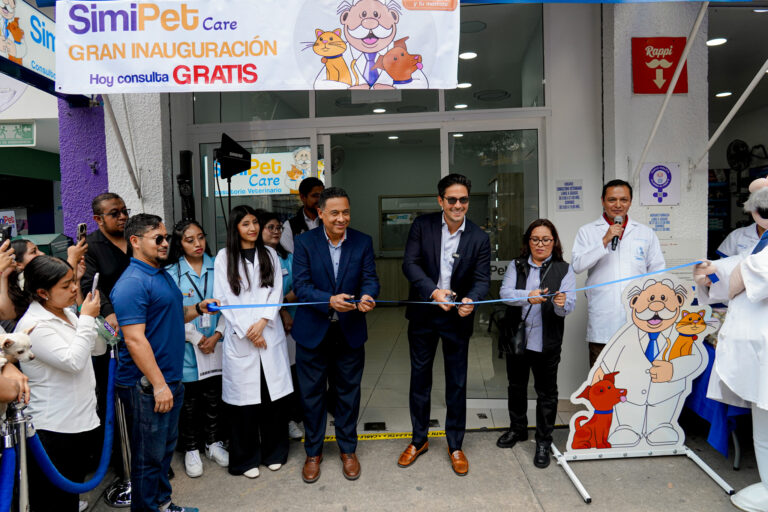 Víctor González Herrera fortalece SimiPet Care con más clínicas