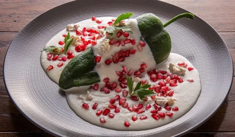 Multa millonaria por usar acitrón en chile en nogada y otros platillos típicos