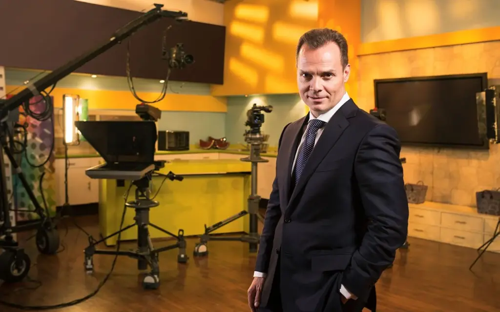 Olegario Vázquez Aldir impulsa visión que mejora vidas