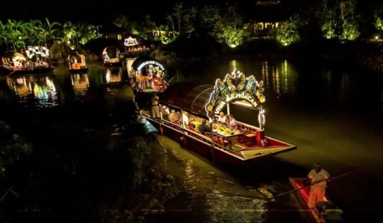 Trajinera de terror: visita la Isla de las Muñecas de noche en Xochimilco