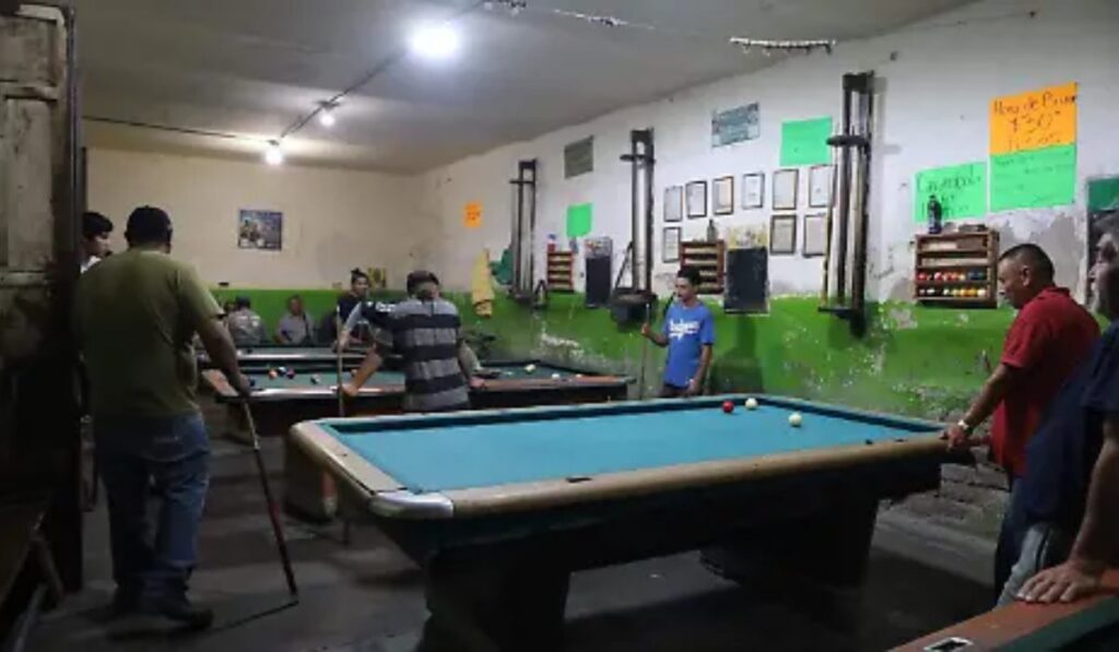 Un siglo de historias en el Billar Deportivo San Miguel