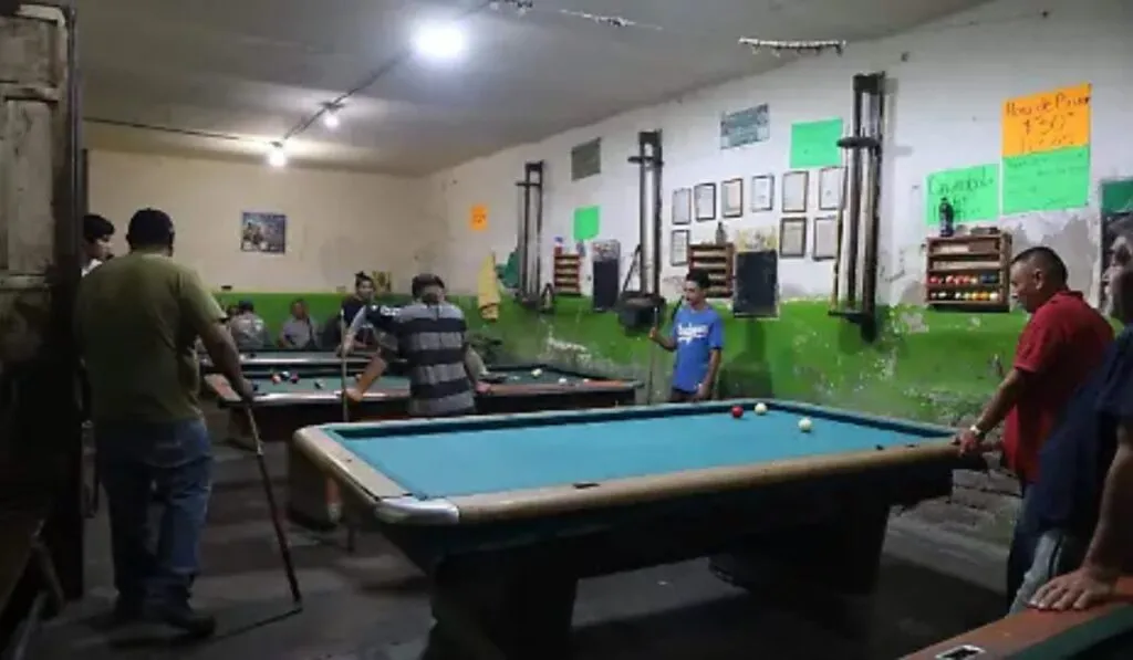 Un siglo de historias en el Billar Deportivo San Miguel