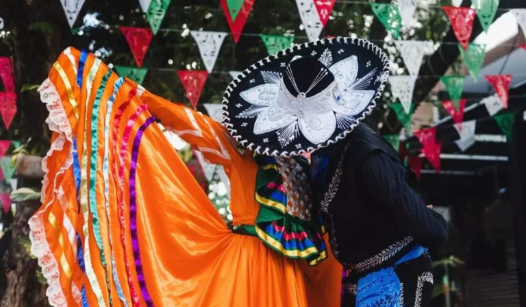 ¡Viva México! Así celebran las alcaldías de CDMX el 215 aniversario de la Independencia