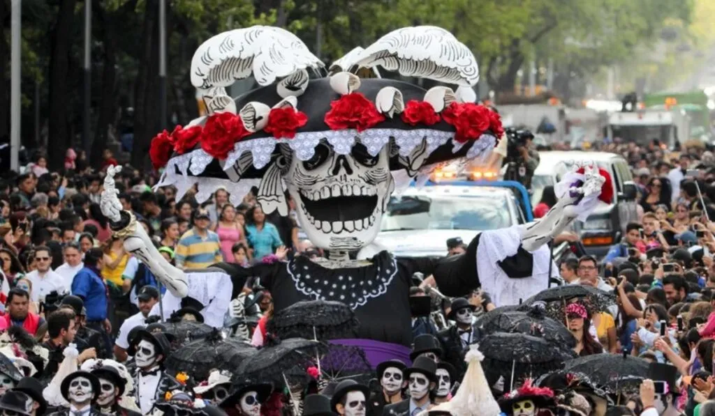 La Mega Procesión de las Catrinas 2025 llenará de color y tradición las calles de CDMX