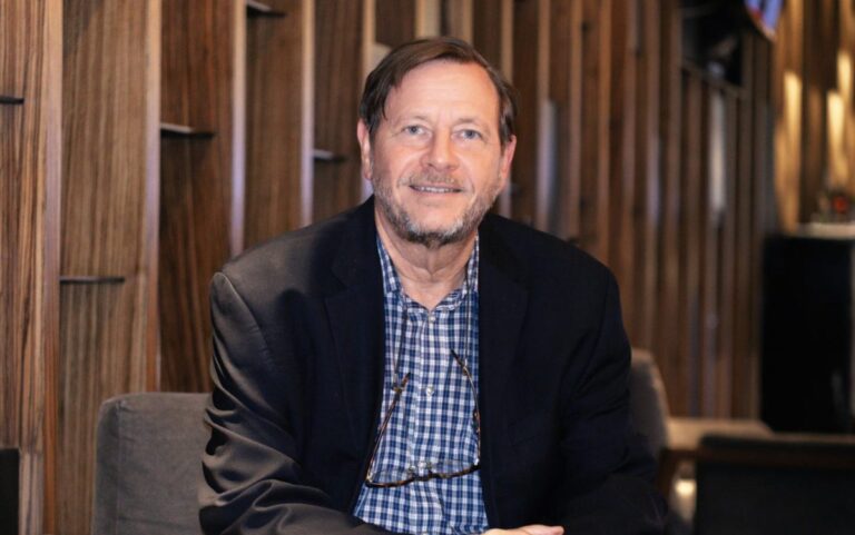 El IEPS a bebidas azucaradas se implementó por primera vez en 2014, y al principio logró reducir el consumo.