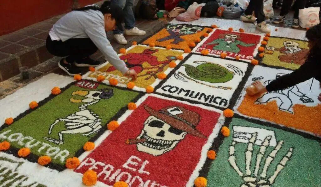“Tapetes de la Muerte”: más de 200 estudiantes UG llenarán de color y tradición las calles de Guanajuato