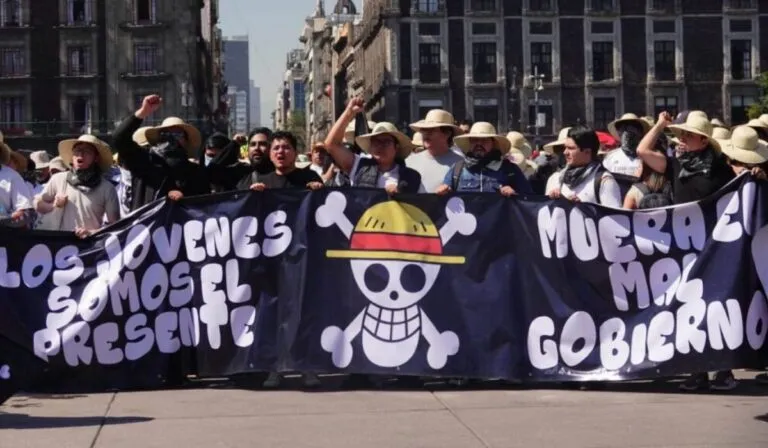 La marcha de la Generación Z en México sorprende: gran multitud, pocos jóvenes y un cierre violento en el Zócalo
