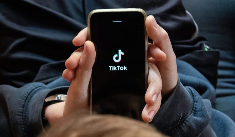 ¿No encuentras ese video en TikTok? Con este truco puedes buscarlo por fecha