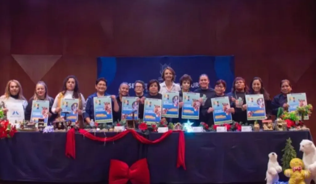 Querétaro da la bienvenida a la temporada decembrina con “Ahí viene la Navidad”