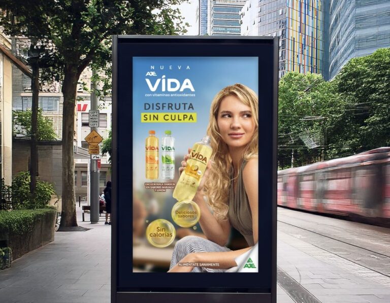 Agua VIDA de AJEMEX refleja energía, naturalidad y actitud joven.