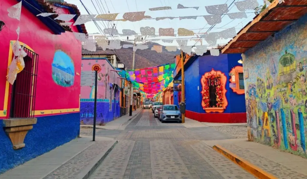 Ajijic, el “Toronto del sur”: el Pueblo Mágico de Jalisco que conquista a los canadienses