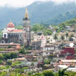 Cuetzalan: el pueblo entre neblina y cascadas que conquista a las parejas en México
