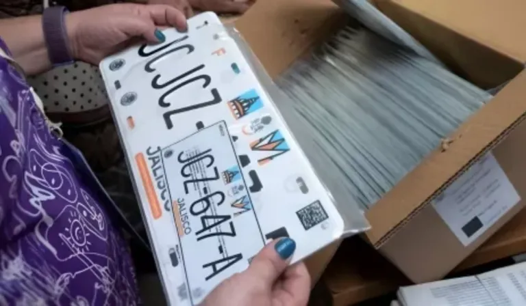 Últimos días para el cambio de placas gratis en Jalisco: estas terminaciones pagarán desde marzo