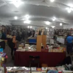 Entre libros raros y tesoros olvidados: la Feria del Libro de Ocasión celebra 38 años en Plaza Tolsá