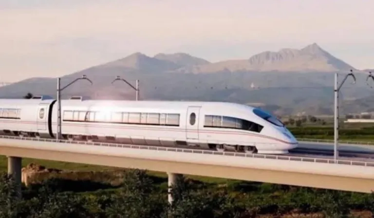 Tren de pasajeros en Guanajuato podría detenerse en Puerto Interior; gobierno estatal confía en concretarlo