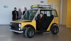 Universidad de Guanajuato crea vehículo eléctrico incluyente con autonomía de hasta 100 km