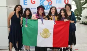 México brilla en matemáticas: jóvenes ganan plata y bronce en competencia internacional