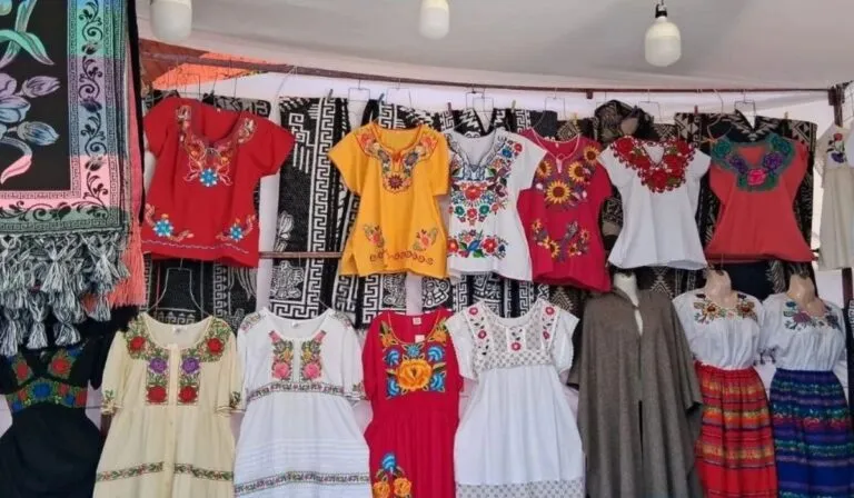 Textiles que cuentan historias: Rosalba Lemus y el arte purépecha que resiste al tiempo