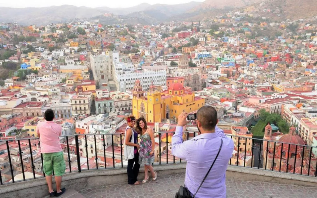 Integración turística en Guanajuato impulsa el desarrollo regional mediante nuevos proyectos turísticos e inversión.