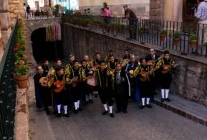 Callejoneada en Parral reunirá familias y turistas con música, tradición y cultura durante las Jornadas Villistas en Chihuahua.