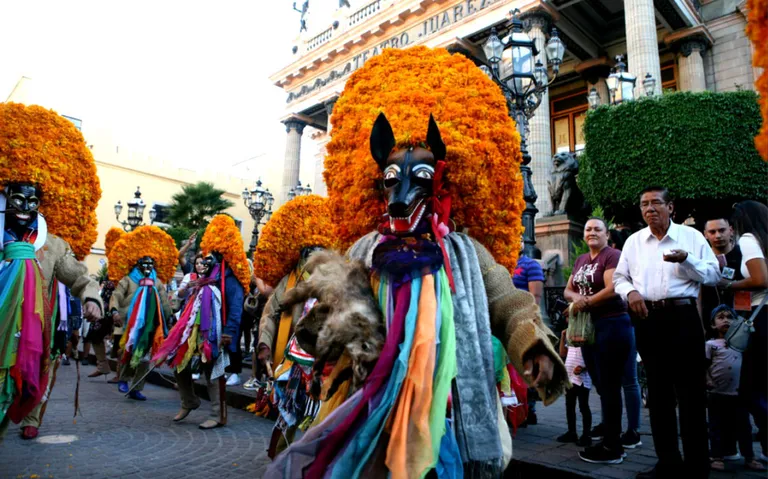 El Festival Cervantino 2026 comienza a sentirse antes de octubre. León inauguró su primera exposición y recibirá más actividades del Circuito Cervantino.