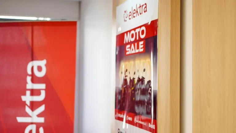 Elektra fortalece su red multimarca ensamblando un millón de motos