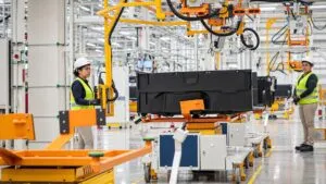 Nueva planta de Vuteq en Guanajuato recibe una inversión automotriz de 100 millones de dólares y genera empleos locales.